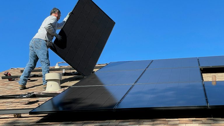 Comment utiliser PVGIS pour calculer votre potentiel photovoltaïque