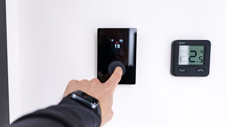 Faut-il couper son chauffe-eau en vacances selon votre installation ?